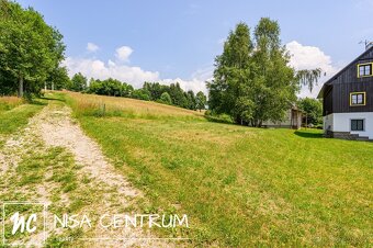 Prodej rodinného domu, 255 m2, pozemek 7442 m2 v horské obci - 7
