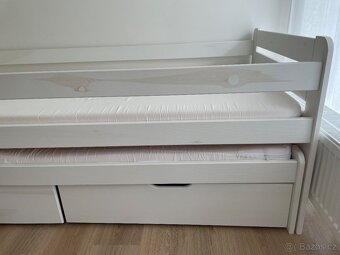 Detska postel s pristylkou, zabranou, 2 matracemi a 2 boxy - 7