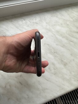 Iphone 11 64gb - 7