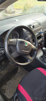 ŠKODA OCTÁVIE 2 KOMBI 1,6 MPI - 7