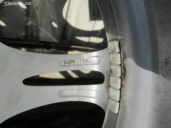 ALU kola BMW F11 8+9x18 ET24 - 7