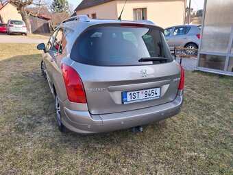 Peugeot 308 SW 7místné - 7