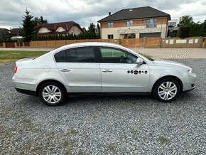 Volkswagen Passat 2.0 TDI NAVI AUTOMAT DSG ČR SPZ - 7