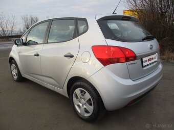 Kia Venga 1.4i 66kW najeto 88 tKM ATTRACT 2011 - 7