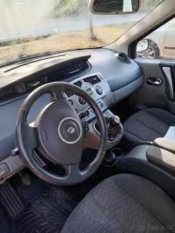 Renault Grand Scenic 1.9 D - 7