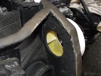 Prodám kryt topení na Chevrolet Corvette C3 68-82 - 7