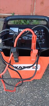 Nabíječka 12 -24V jako nová - 7