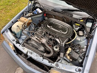 Mercedes Benz w201 190e - 7