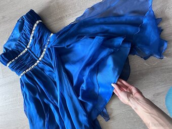 Plesové, společenské i maturitní šaty - 7