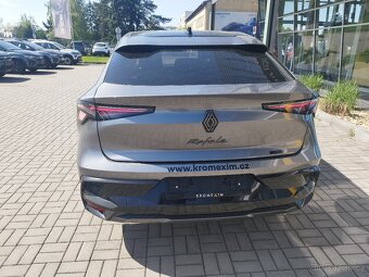 Renault Rafale 200k hybrid Alpine - sleva 150 000 - 7