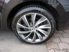 Superb combi 2,0 TDI DSG L&K - 7