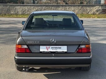 Mercedes-Benz 300CE W124 - 7