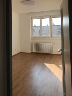 Pronájem bytu 3+1, 65 m² Hradec Králové, Písečná ul. - 7