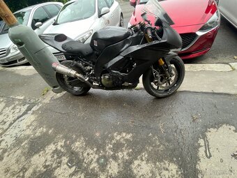 Kawasaki ninja zx10r - 7