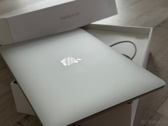 Prodám Apple MacBook Air M1 13” (256 GB SSD, 8GB RAM) - 7