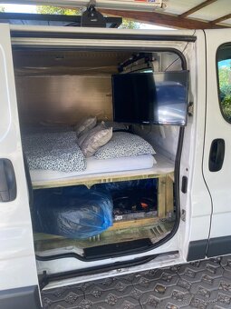 Renault Trafic 2.0 DCi obytná přestavba, nová STK a servis - 7