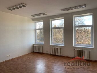 Pronájem kancelářských prostor 20m2 , Palhanecká, Opava - Ja - 7