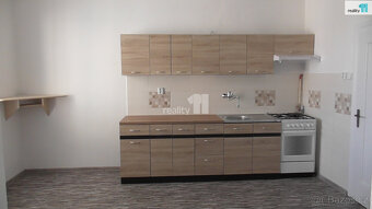 pronájem rekonstruovaného 2+1 80 m2 v Mariánských Horách - 7
