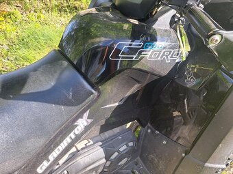 Cf moto gladiátor 800 - 7