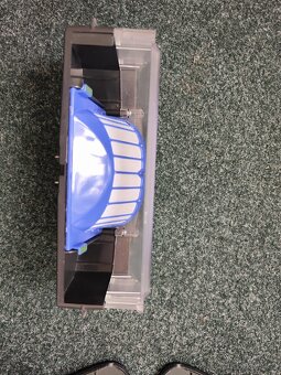 iRobot vysavač - 7