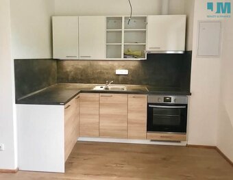Prodej byty 1+kk, 46 m2 - Třebíč - Nové Město, balkon, sklep - 7