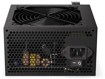 Procesor 4 jádrový, 8 vláken, 3,8GHz (TDP 65W), Boost 4 GHz, - 7