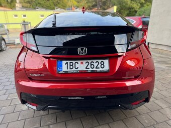 Spolehlivá a servisovaná Honda Civic 1.4 i-VTEC (2015) - 7