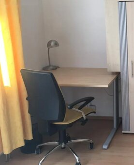 Psací stůl 1100 × 800 mm praktický a pevný - 7