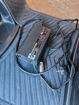 Elektrický skútr pro seniory a osoby se sníženou pohyblivost - 7