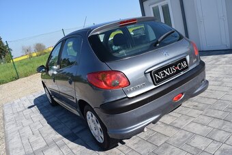 ►►Peugeot 206 1.4 i 55 KW NÍZKÉ KM • KLIMA◄◄ - 7