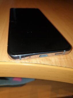 Samsung Galaxy Z FLIP 4 - 7