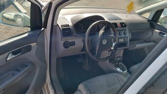 VW Touran 1.9TDI 77kW BLS převodovka DSG LKF barva LB9A - 7