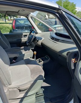 Renault Espace 2.2 DCI 110 kW rv 2005 7-míst nová STK - 7