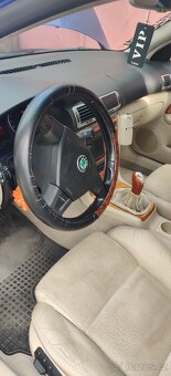 Škoda Superb 2.0 tdi - 7
