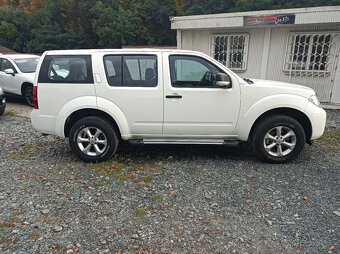Nissan Pathfinder, 140kw,4x4,s.kniha,7míst.manuál - 7