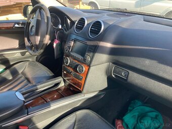Mercedes ML - 7