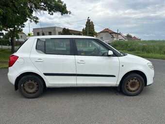 Škoda Fabia 2.generace 1.2 HTP 44kW bílá - 7