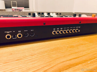 Clavia Nord Stage 3 Compact + pouzdro na klávesy Nord + kryt - 7