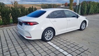 TOYOTA COROLLA 1.5 SDN 2025 COMFORT ODPOČET DPH - 7
