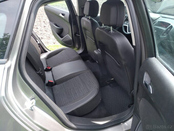Opel Astra Notchback 1.6 (2017) - 7