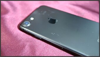 Telefon Apple iPhone 7 128GB MN922ZD/A – prasklé sklo - 7