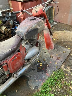 Jawa panelka 559 - 7