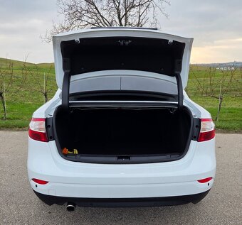 Renault Fluence 1.6 16V 82KW/111 koní R.V.06/2013 - 7