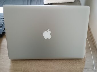 Macbook Pro 2010 - 7