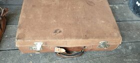 Staré kufry a kabelky - 7