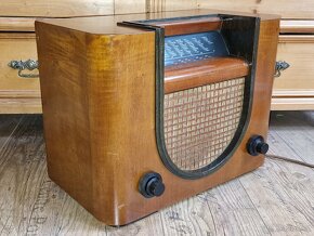 Funkční staré předválečné rádio Telefunken 543WL, rok 1935 - 7