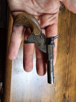 Krásná malá historická flobertka/ ptačnice 6mm - 7