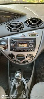Ford Focus 1,6 manual - 7