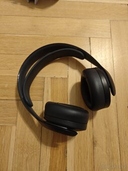 PS5 s mechanikou + příslušenství - 7