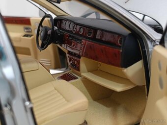 1:18 Kyosho Rolls-Royce Phantom Extended Wheelbase GM - 7